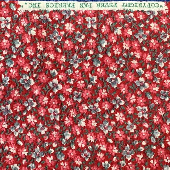 🌹 1.5 yards 52” x 43” of Peter Pan vintage fabric Red pink blue floral fabric - Picture 5 of 5